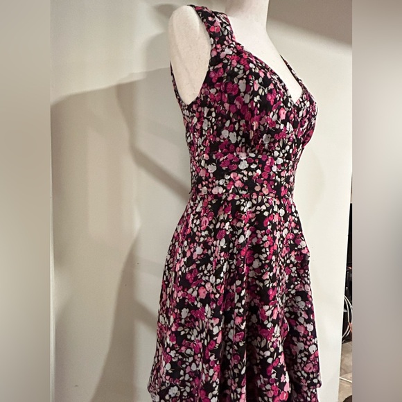 WHITE HOUSE BLACK MARKET Multicolor Floral Dress Pink Black Cream Sz 6 - Cute! - Picture 9 of 15